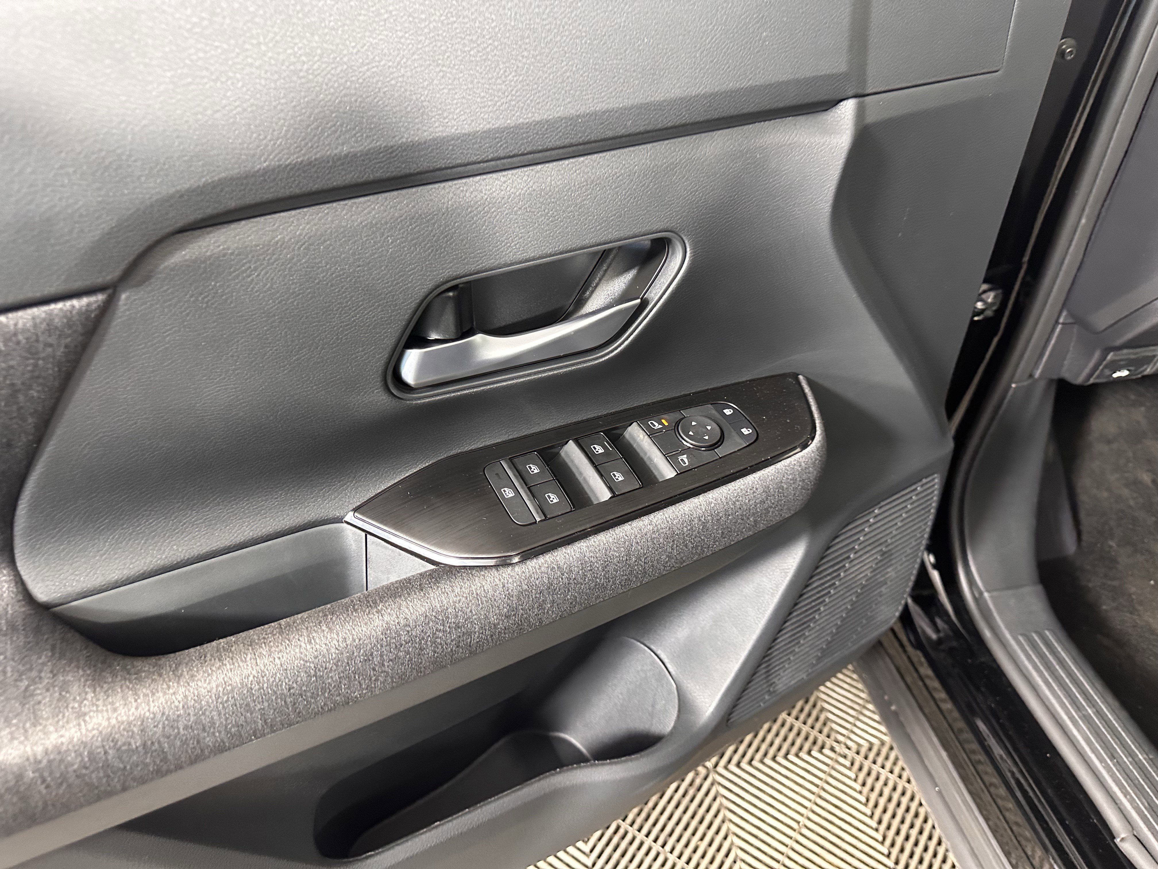 Certified 2026 Nissan Kicks SV w/ Cold Weather Package image 20