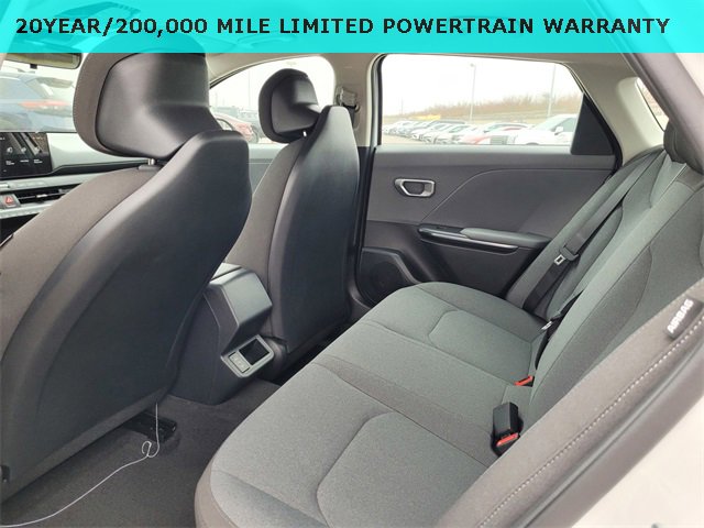 New 2025 Kia K4 LX image 6