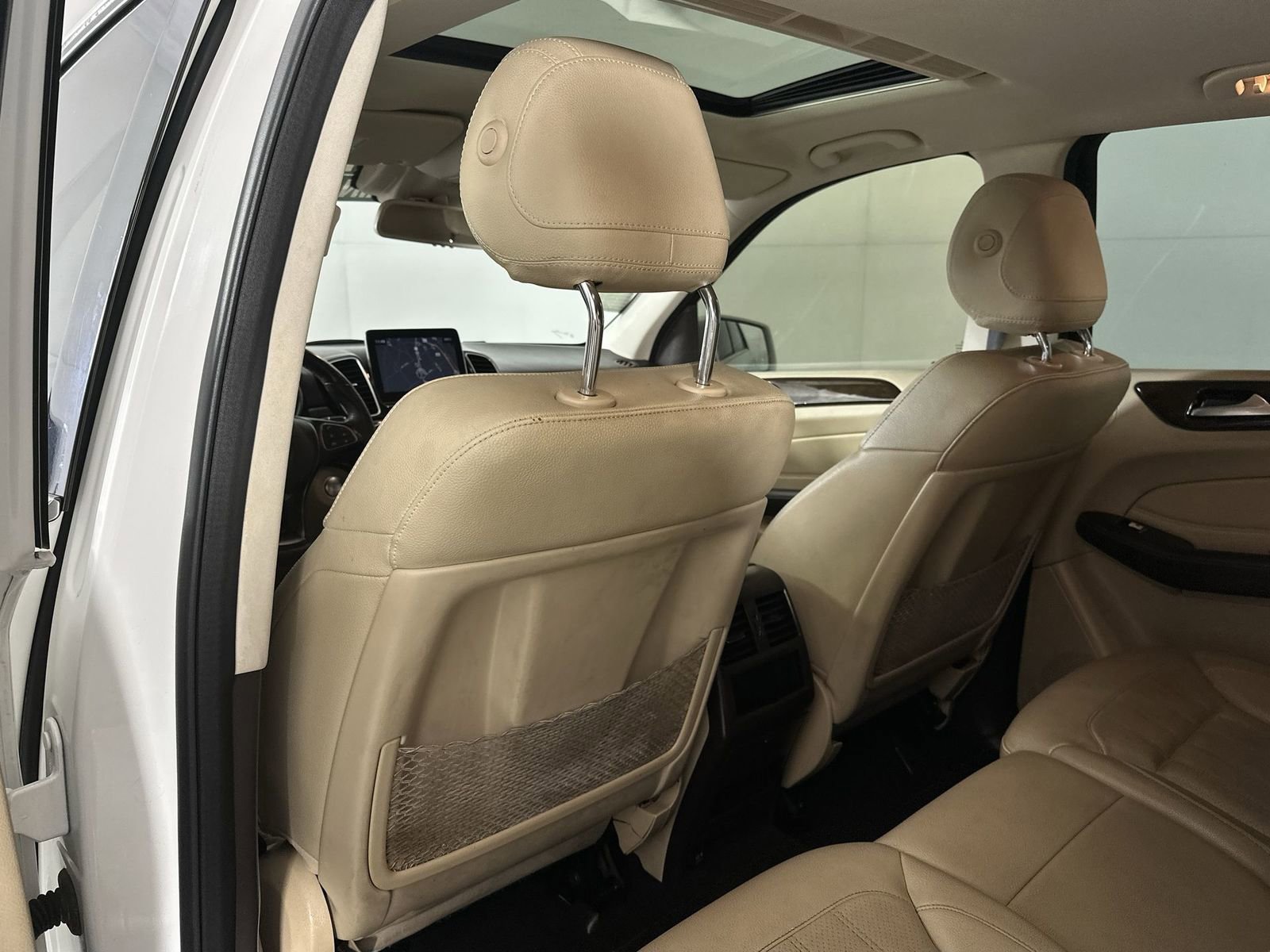 Used 2019 Mercedes-Benz GLE 400 4MATIC image 24