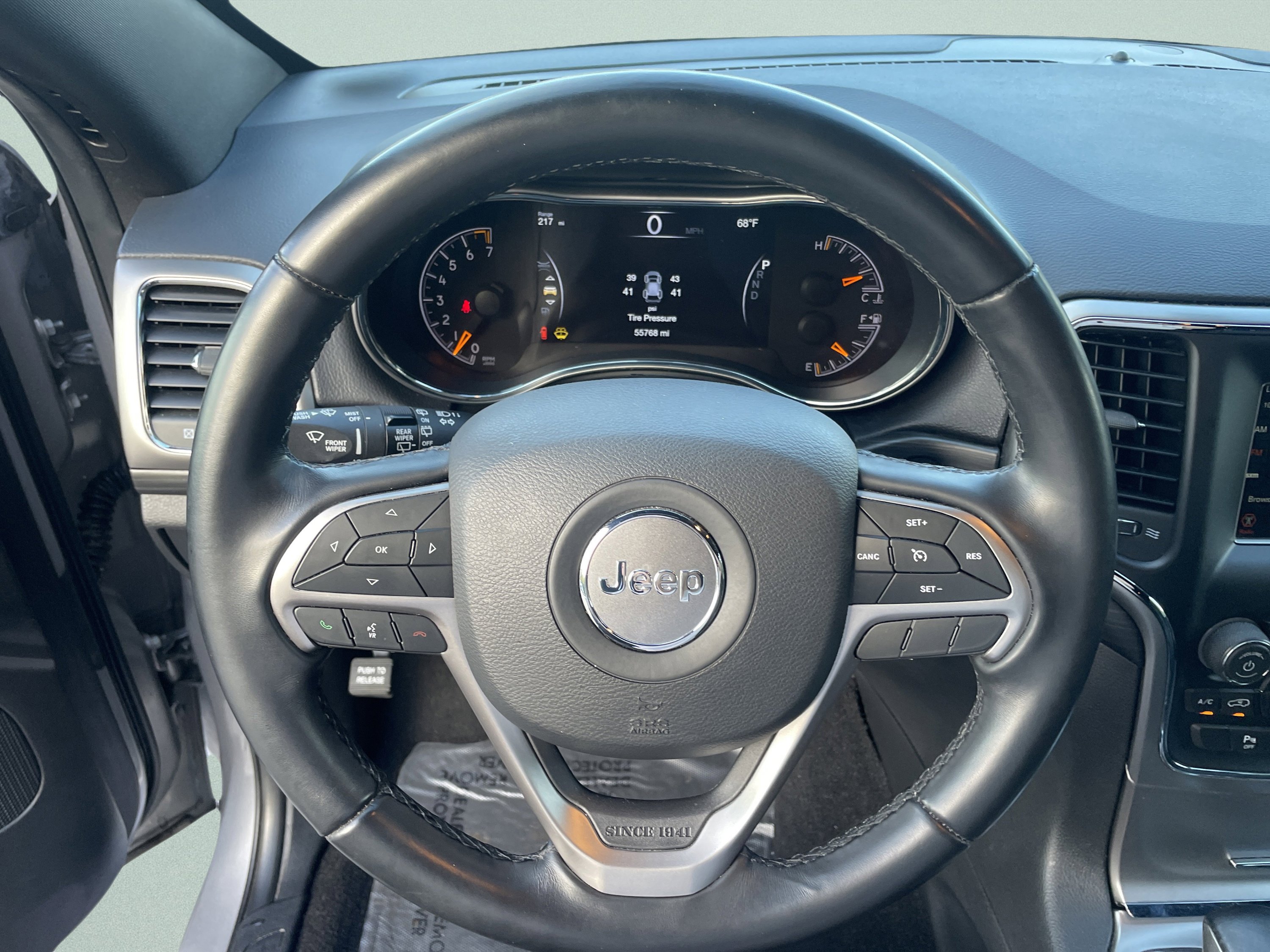 Used 2021 Jeep Grand Cherokee Laredo image 18