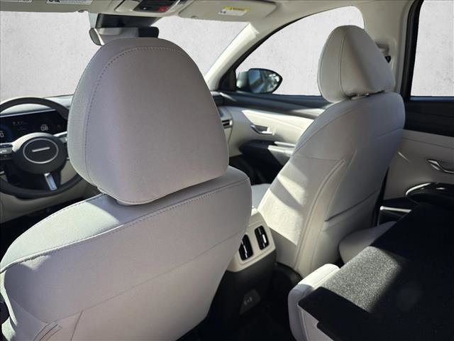 Used 2026 Hyundai Tucson SEL FWD image 16