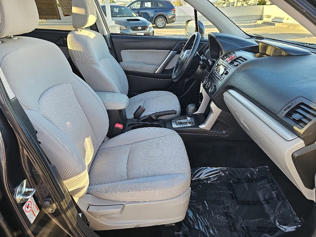 Used 2014 Subaru Forester 2.5i Premium w/ All-Weather Package image 18