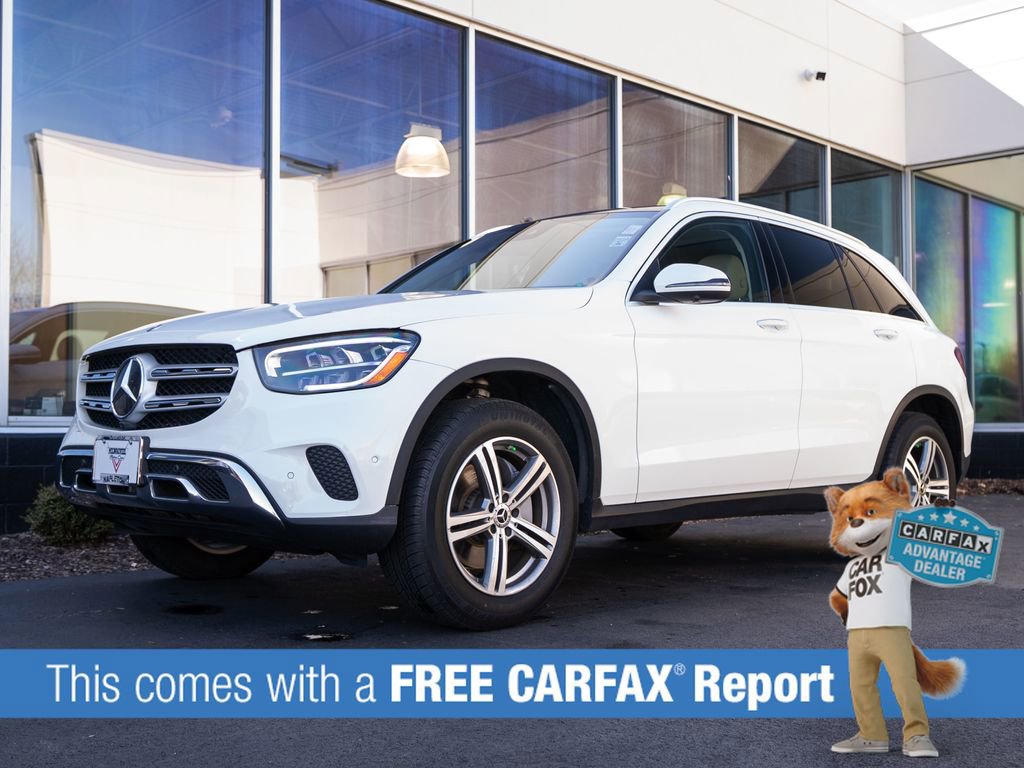 Used 2021 Mercedes-Benz GLC 300 4MATIC w/ Premium Package image 3