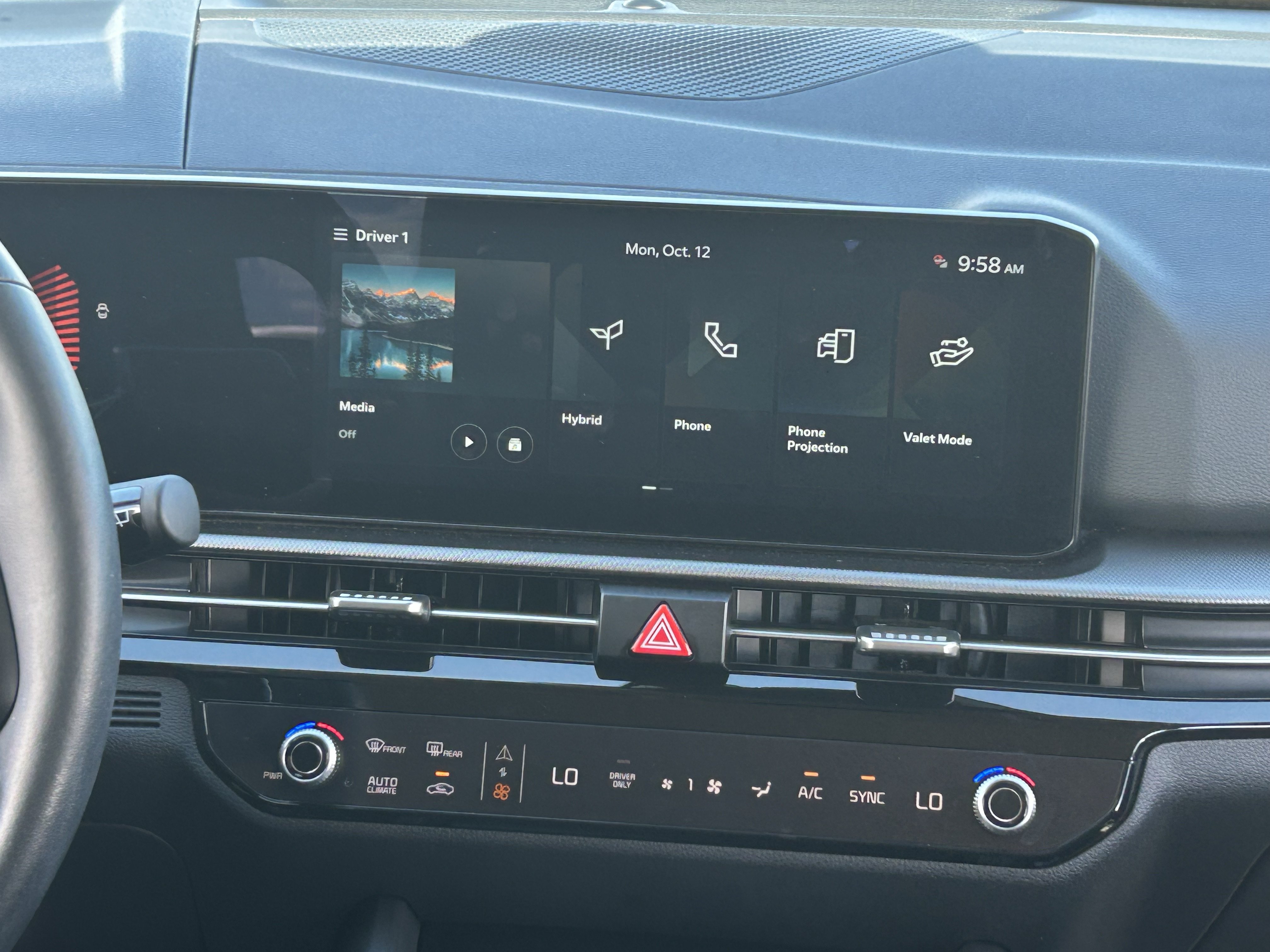 Certified 2026 Kia Sportage LX FWD image 19