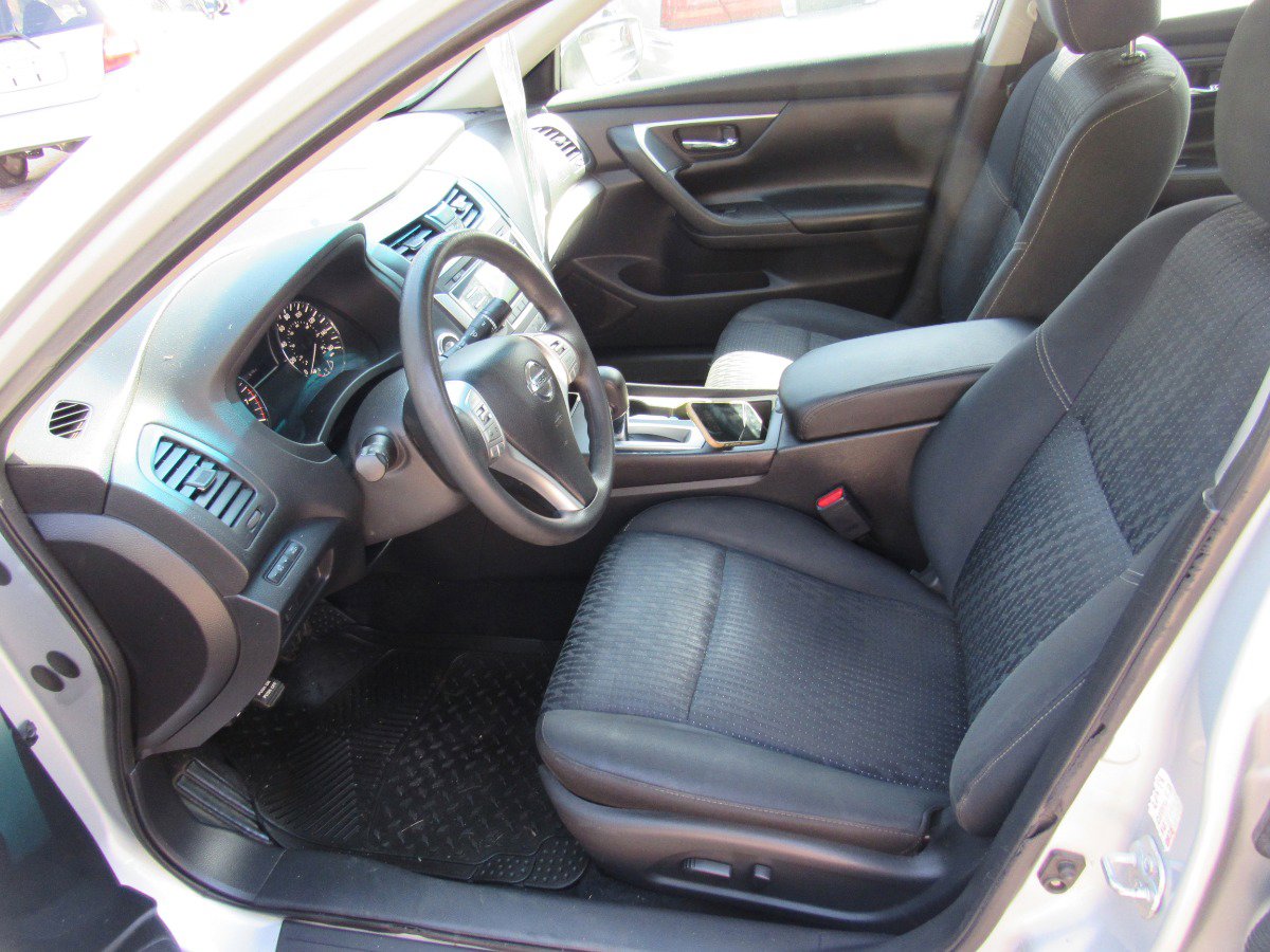 Used 2017 Nissan Altima 2.5 S w/ Power Driver Seat Package FWD image 7