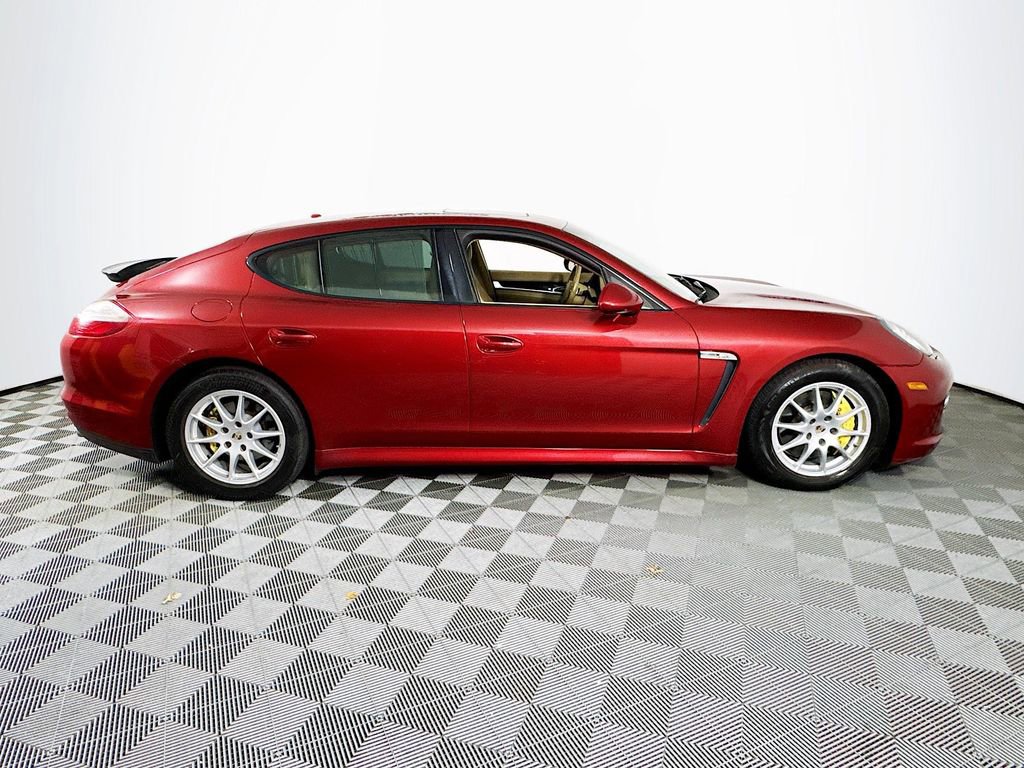 Used 2013 Porsche Panamera 4 image 8