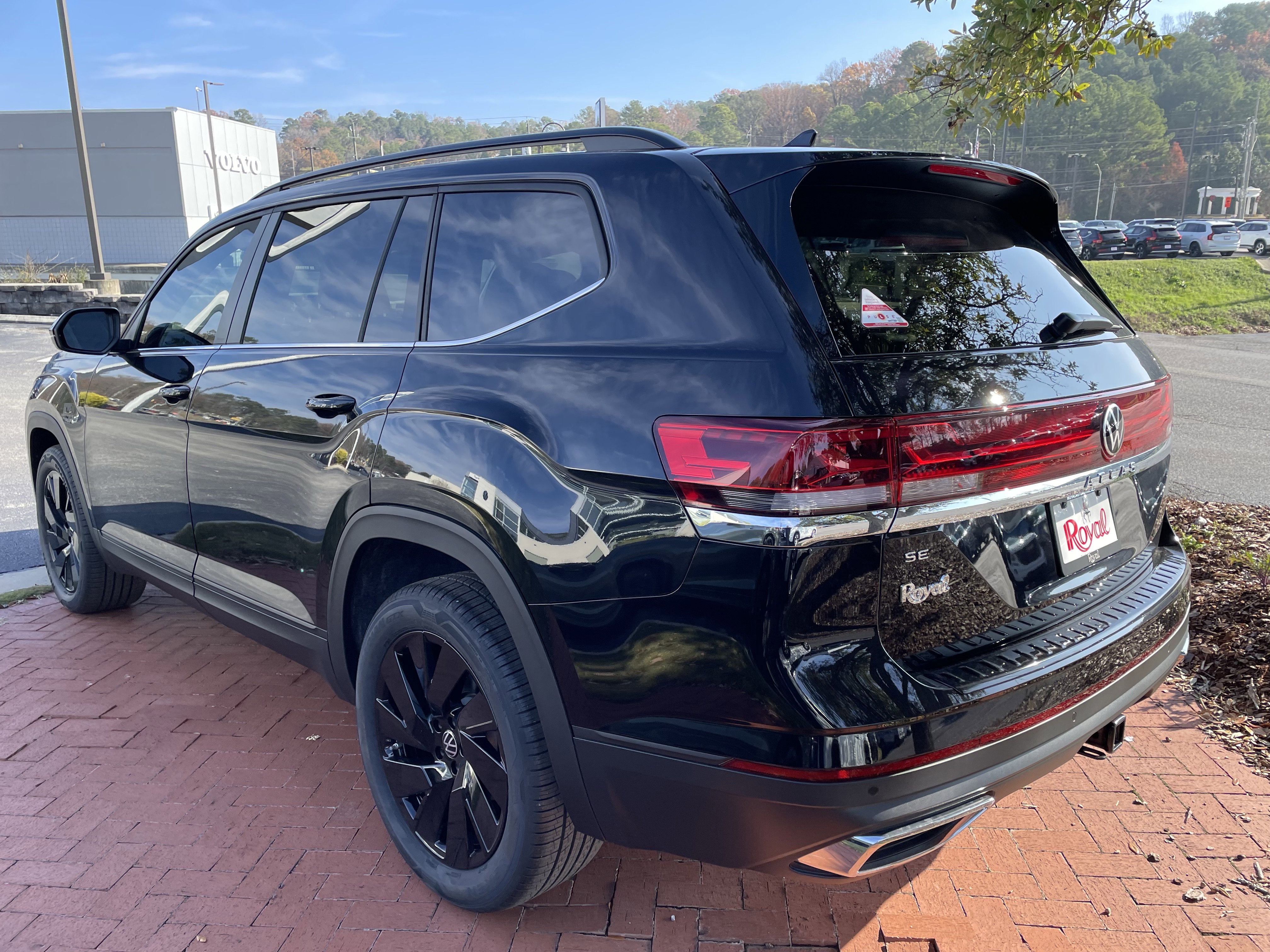 New 2026 Volkswagen Atlas SE image 6