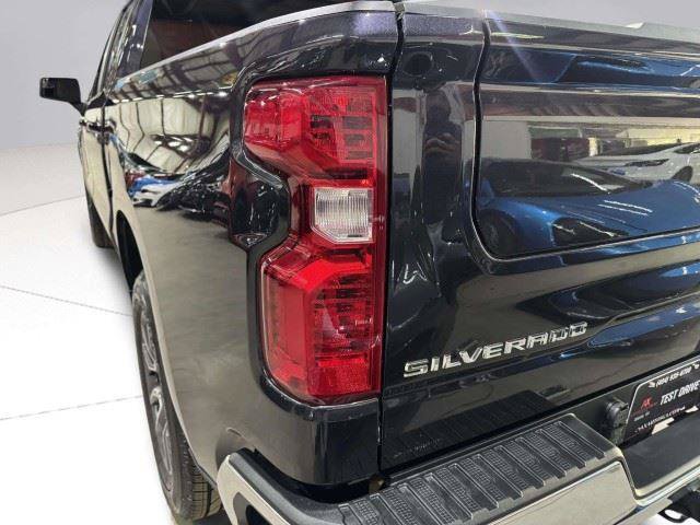 Used 2024 Chevrolet Silverado 1500 LT AWD/4WD image 12