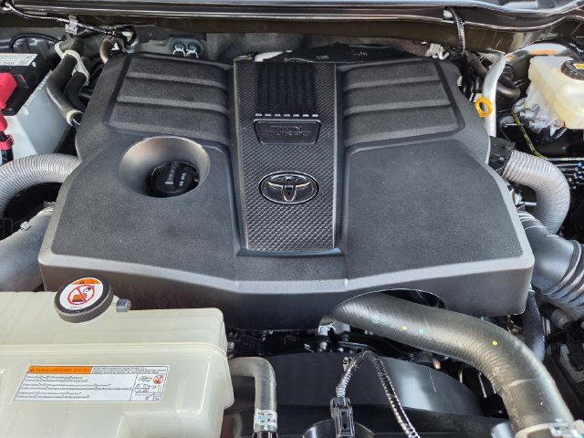 Used 2023 Toyota Tundra Limited AWD/4WD image 26