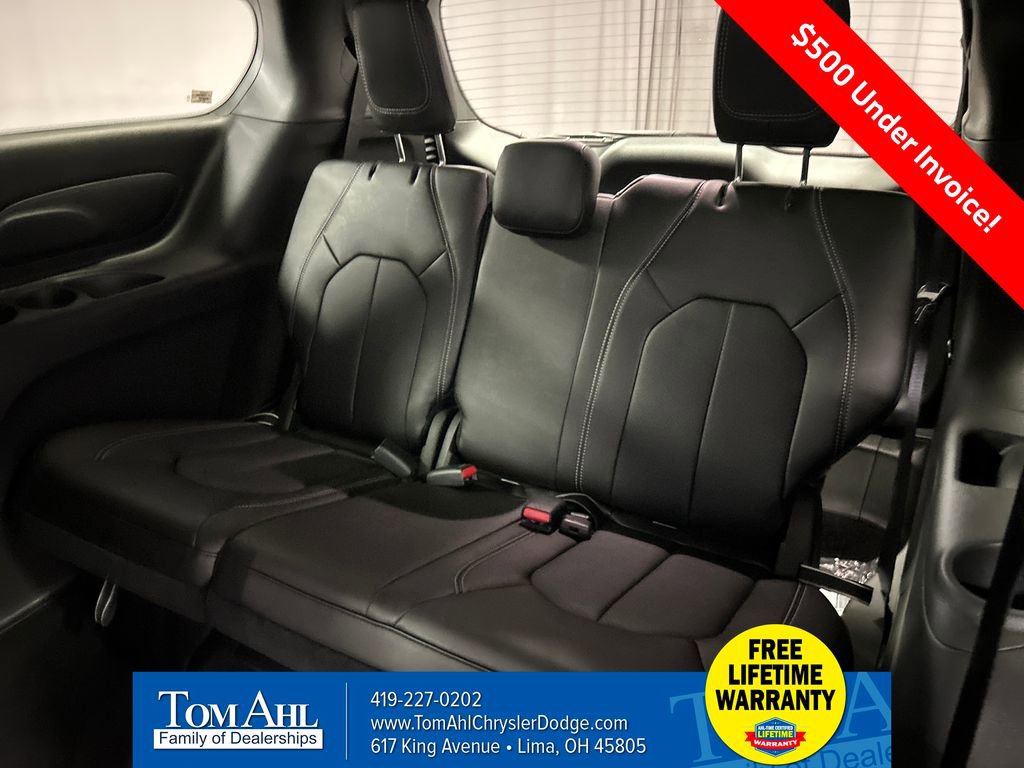 New 2026 Chrysler Voyager LX image 22