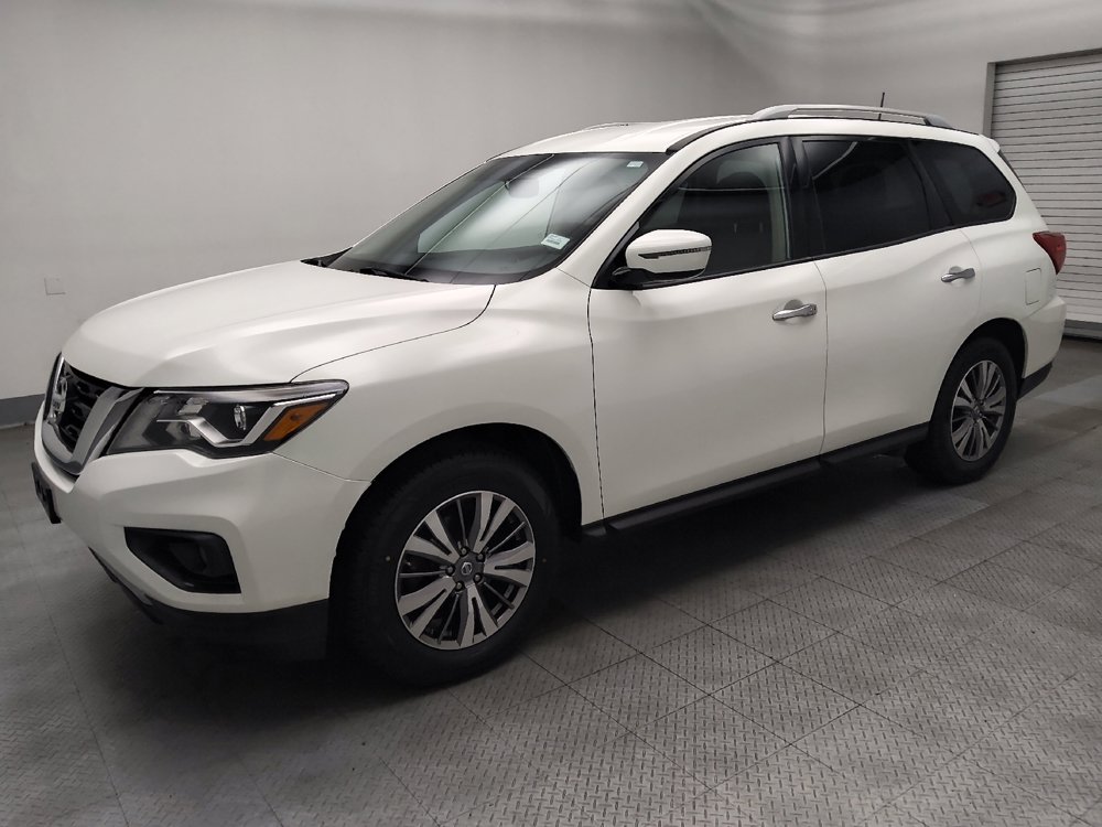 Used 2018 Nissan Pathfinder SV AWD/4WD image 2
