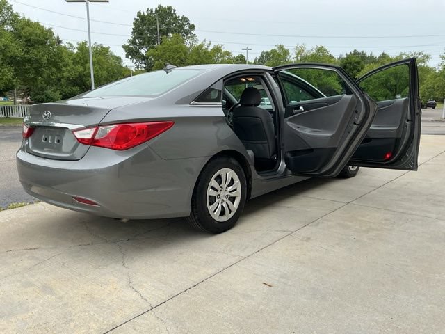 Used 2012 Hyundai Sonata GLS FWD image 21