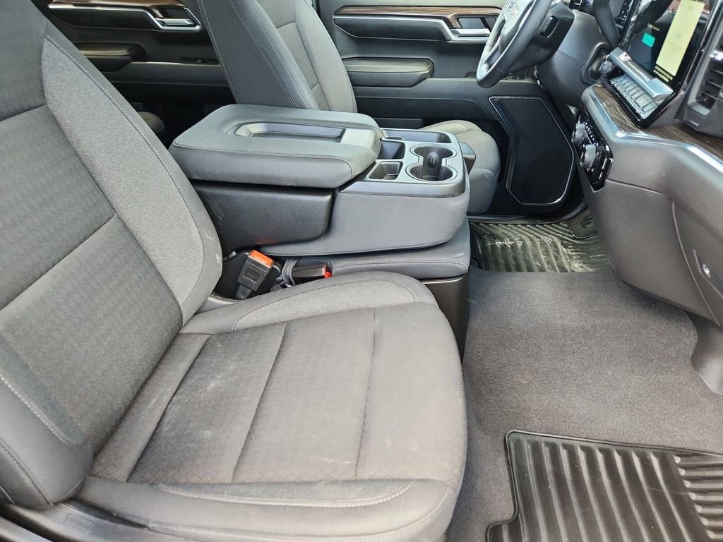 Used 2024 Chevrolet Silverado 1500 LT AWD/4WD image 15