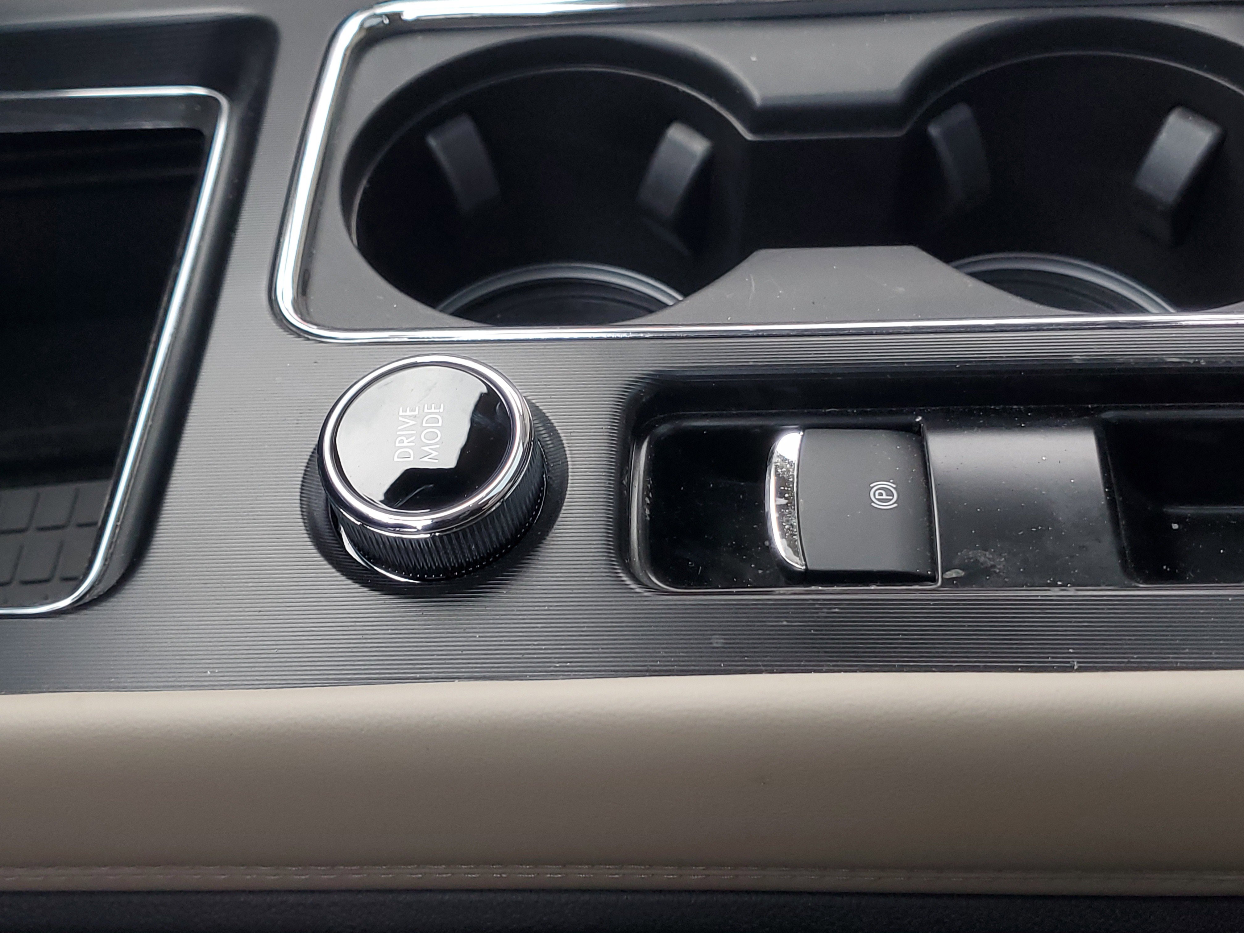 New 2025 Lincoln Corsair Reserve image 24