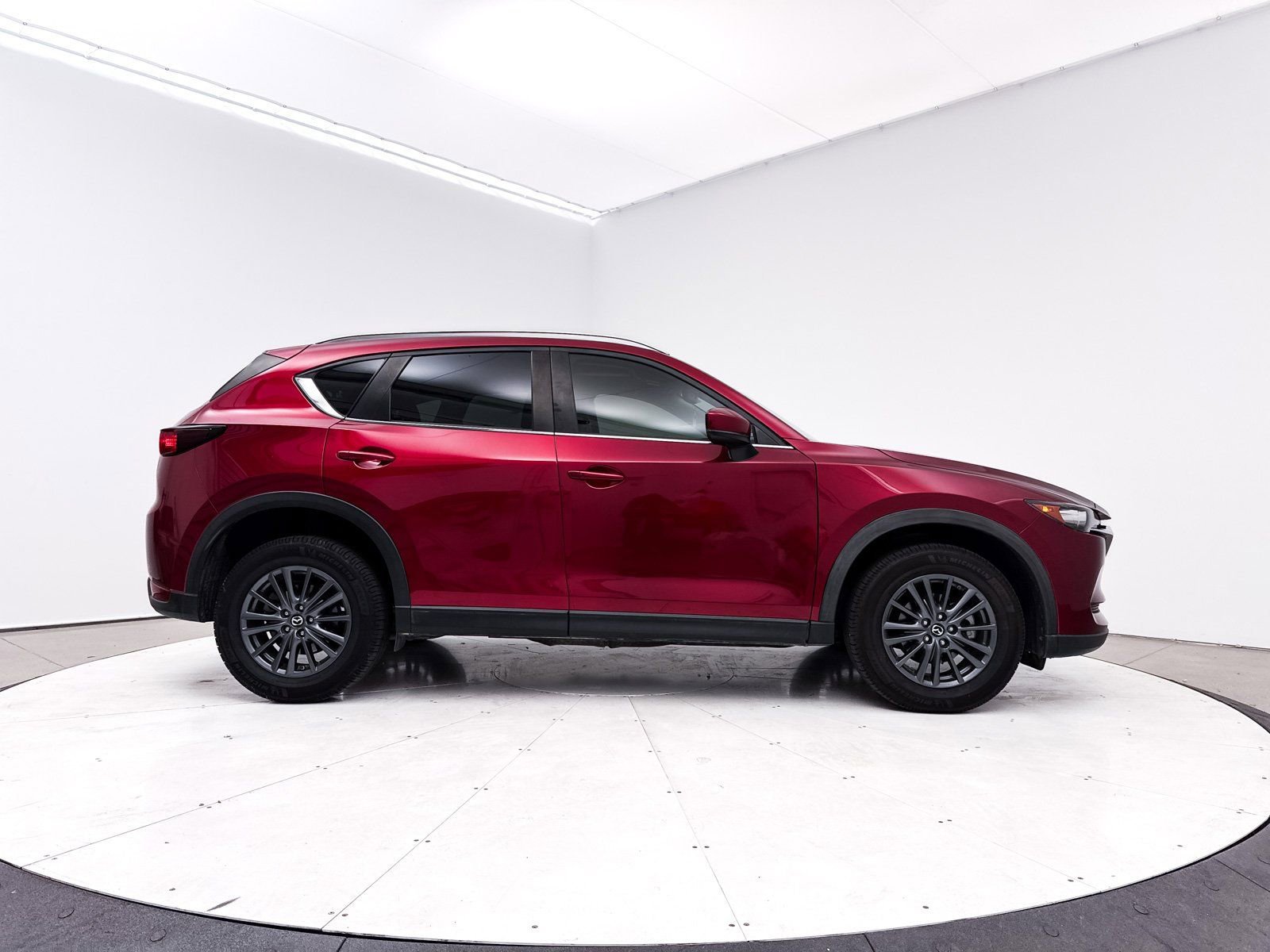 Used 2019 MAZDA CX-5 Touring image 39