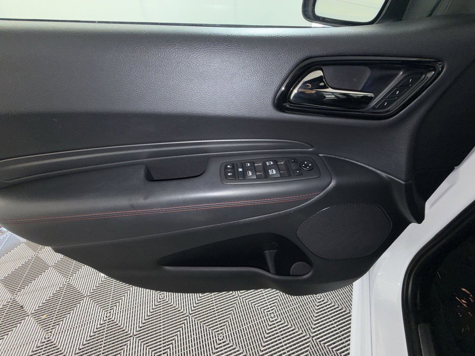 Used 2023 Dodge Durango R/T AWD/4WD image 15