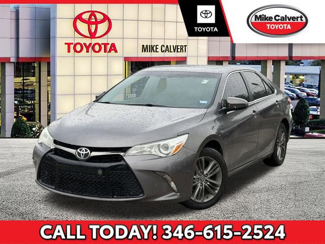Used 2015 Toyota Camry SE w/ Moonroof Package