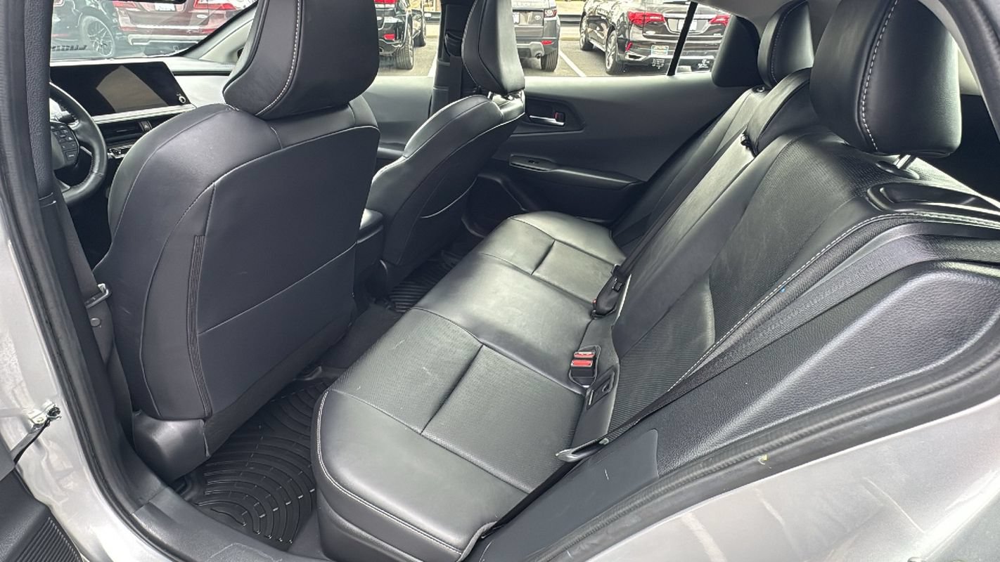 Used 2024 Toyota Prius XLE FWD image 15