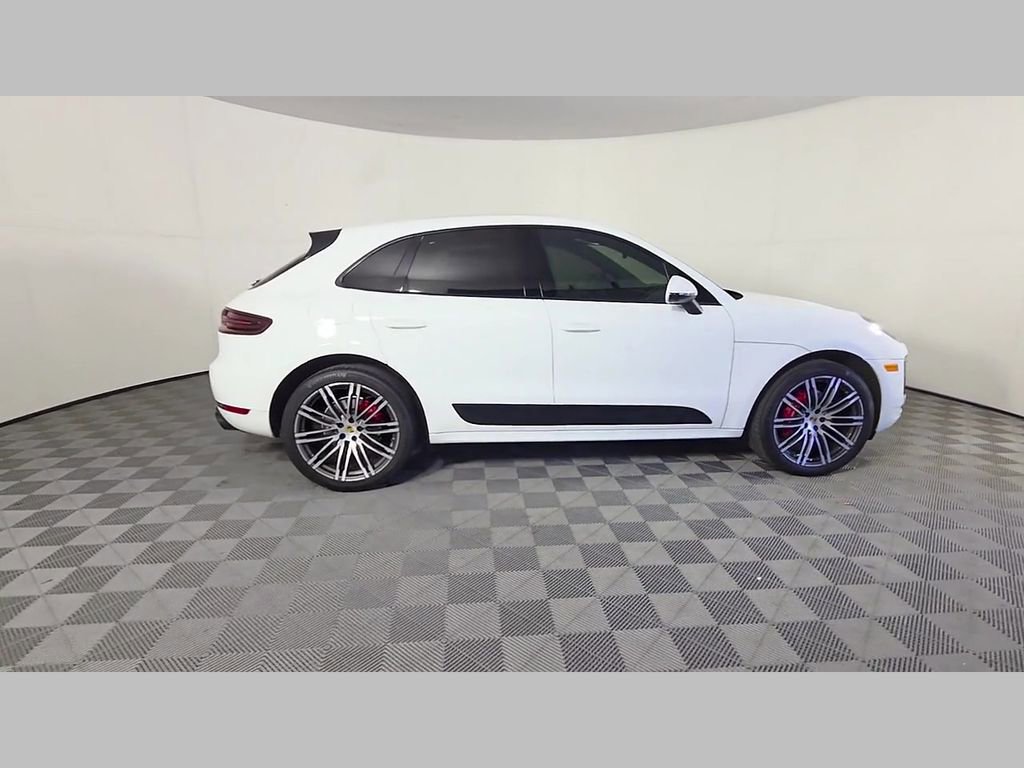 Used 2018 Porsche Macan GTS AWD/4WD image 37