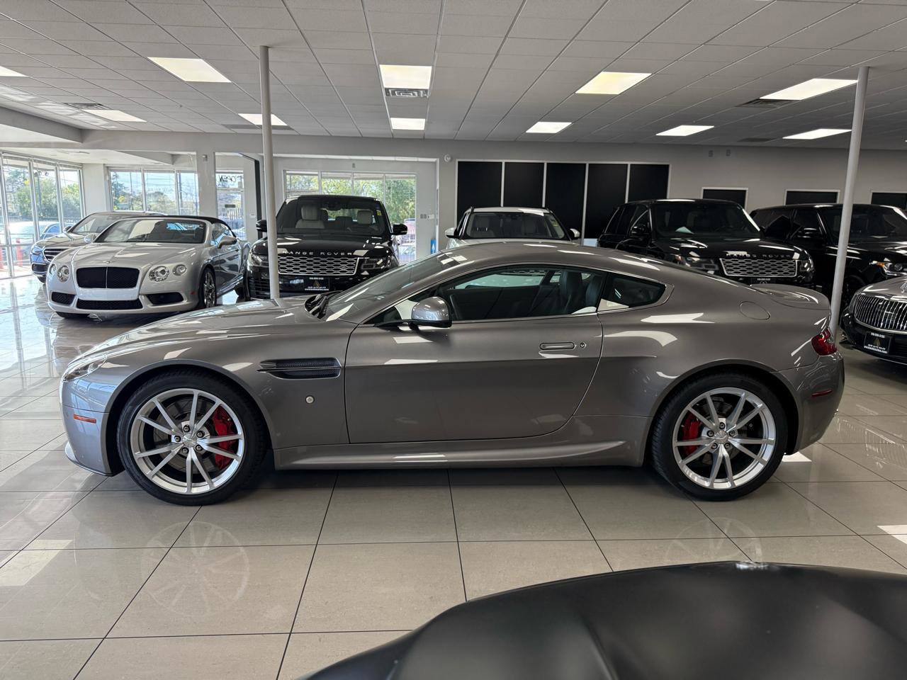 Used 2014 Aston Martin V8 Vantage Coupe image 7