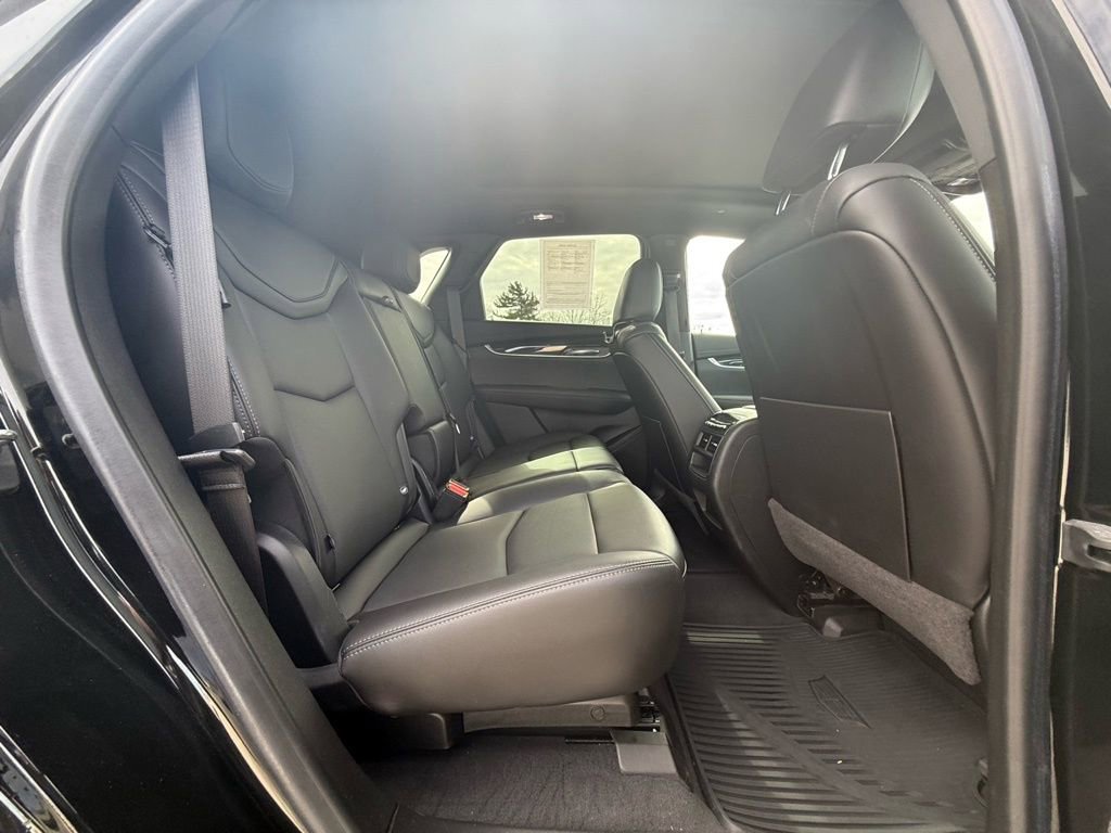 Certified 2021 Cadillac XT5 Premium Luxury w/ LPO, Floor Liner Package image 35