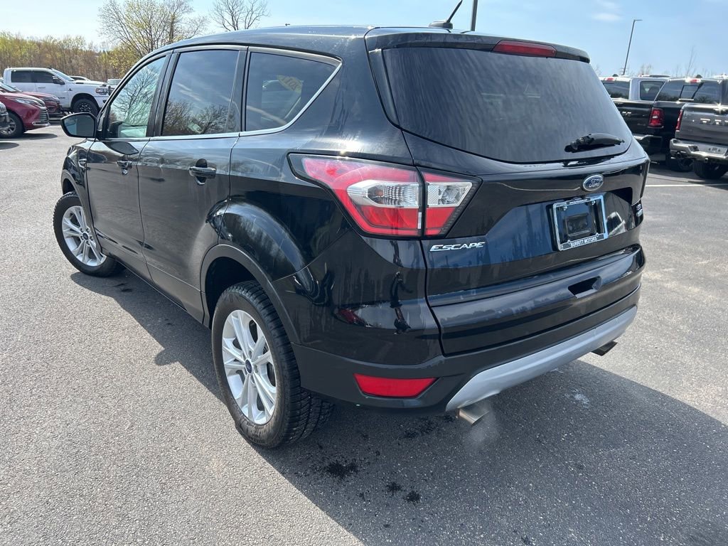 Used 2017 Ford Escape SE AWD/4WD image 5