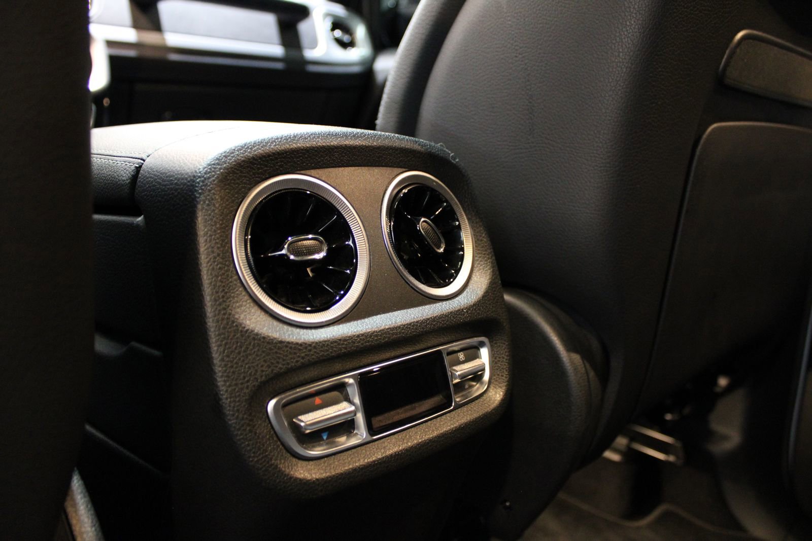 Used 2020 Mercedes-Benz G 550 image 32