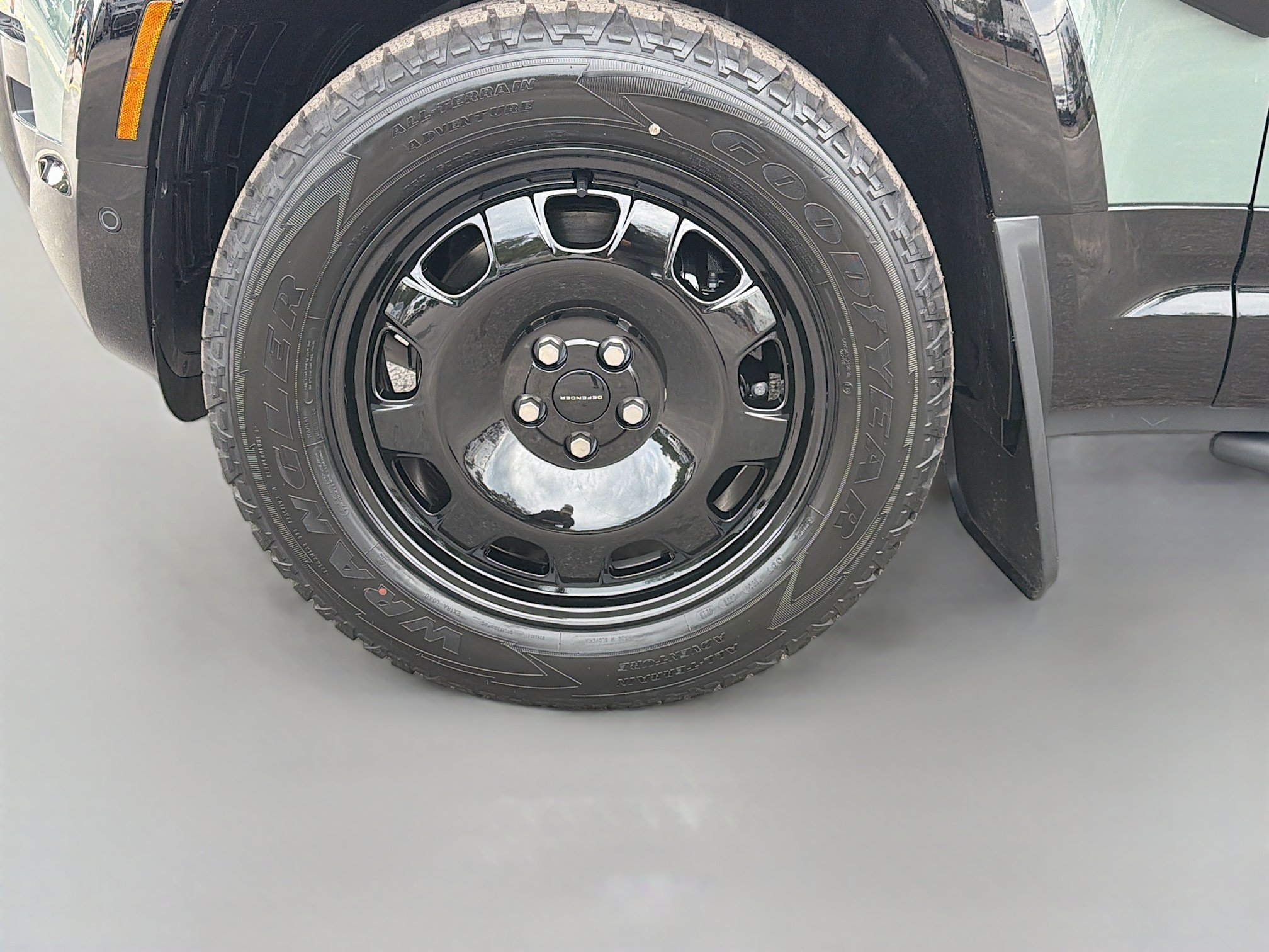 New 2026 Land Rover Defender 110 Trophy Edition AWD/4WD image 40