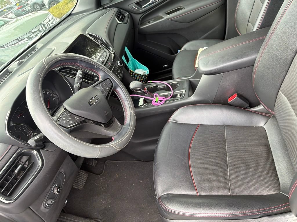 Used 2023 Chevrolet Equinox RS w/ RS Leather Package FWD image 4