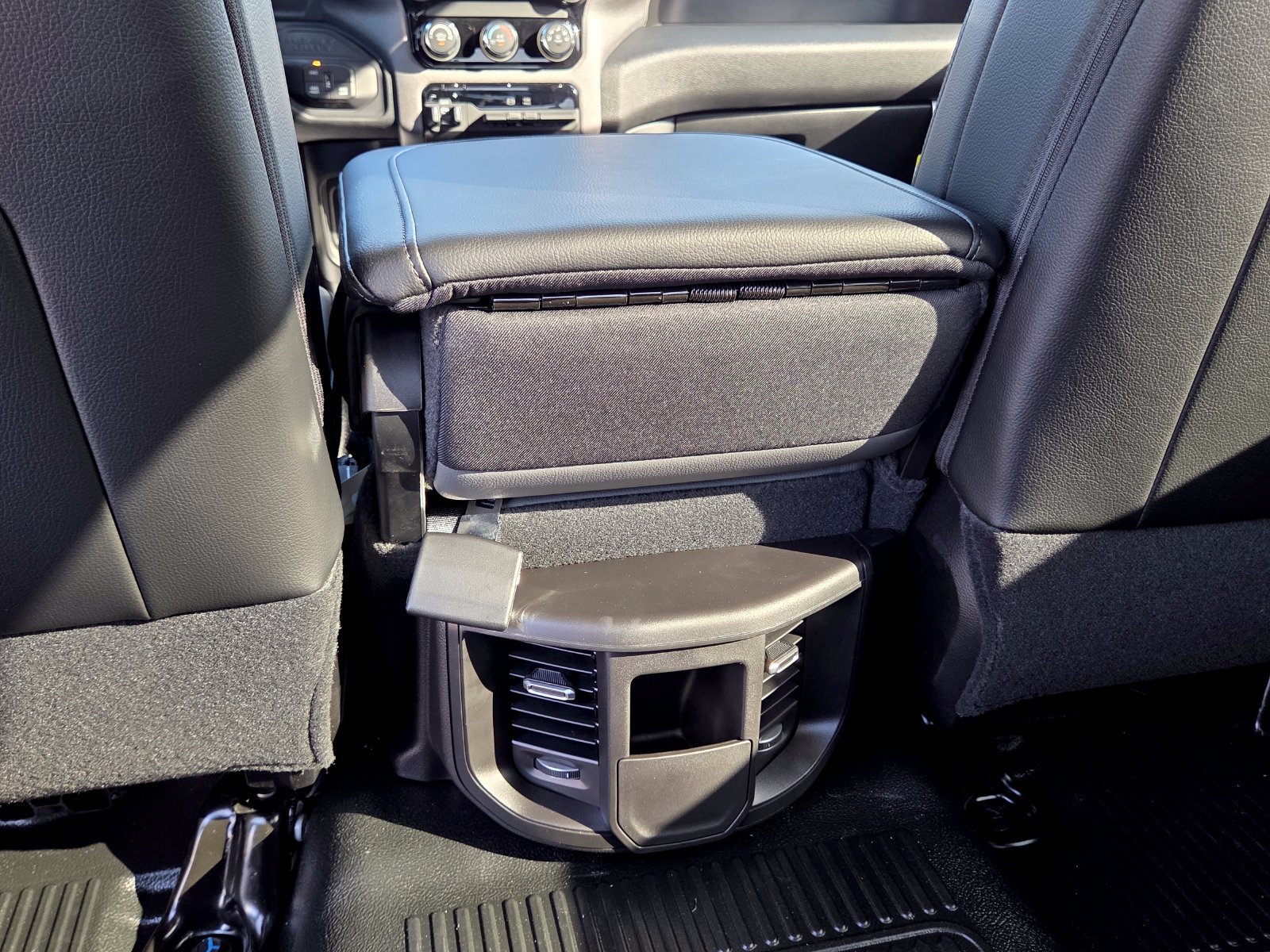 New 2026 RAM 3500 Tradesman w/ Chrome Appearance Group A AWD/4WD image 24