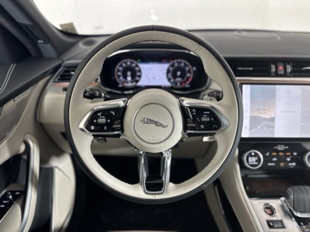 New 2026 Jaguar F-PACE R-Dynamic S AWD/4WD image 24