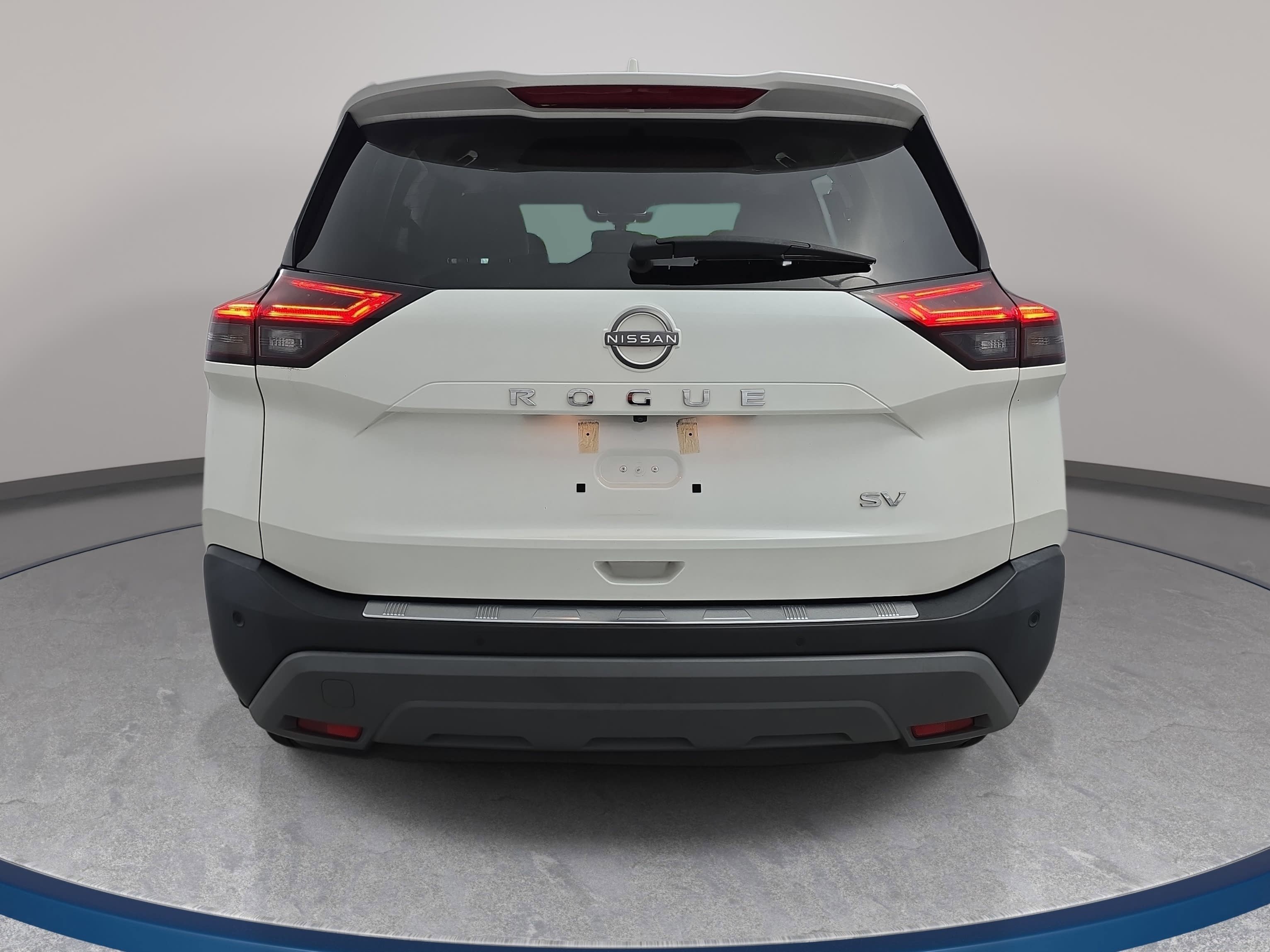 Used 2023 Nissan Rogue SV w/ SV Premium B Package FWD image 6