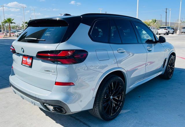 New 2026 BMW X5 sDrive40i w/ M Sport Package RWD image 5