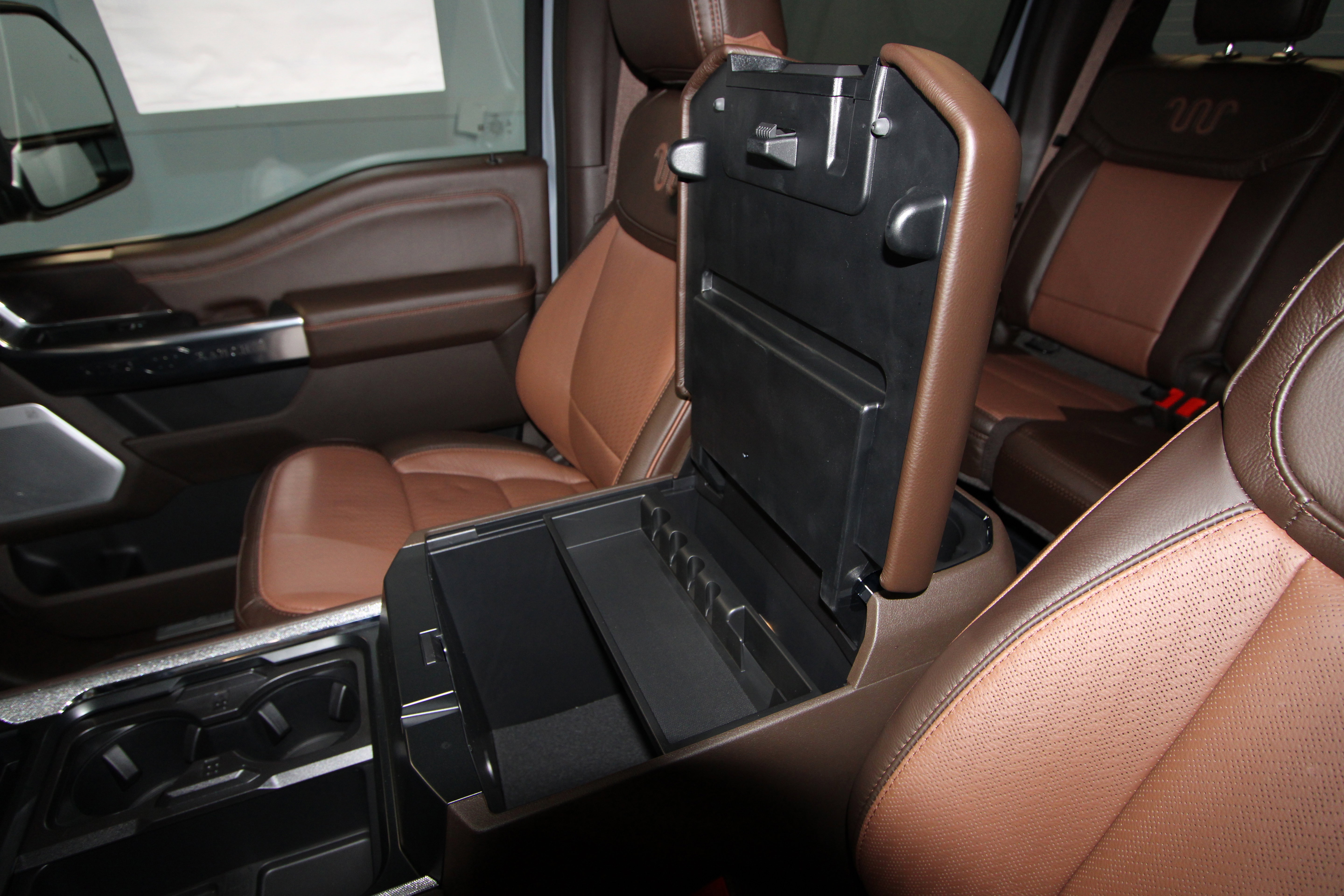 New 2025 Ford F350 King Ranch w/ Chrome Package image 22