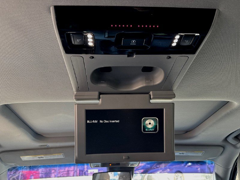 Used 2015 Chevrolet Tahoe LT image 26