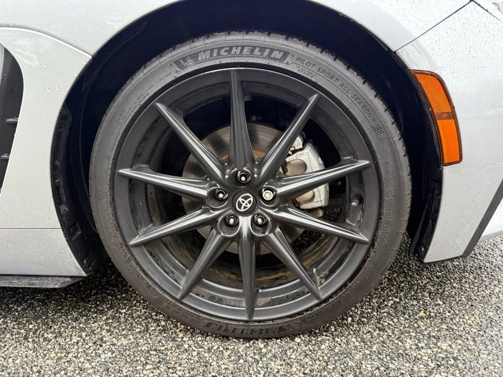 Used 2022 Toyota GR86 Premium image 7