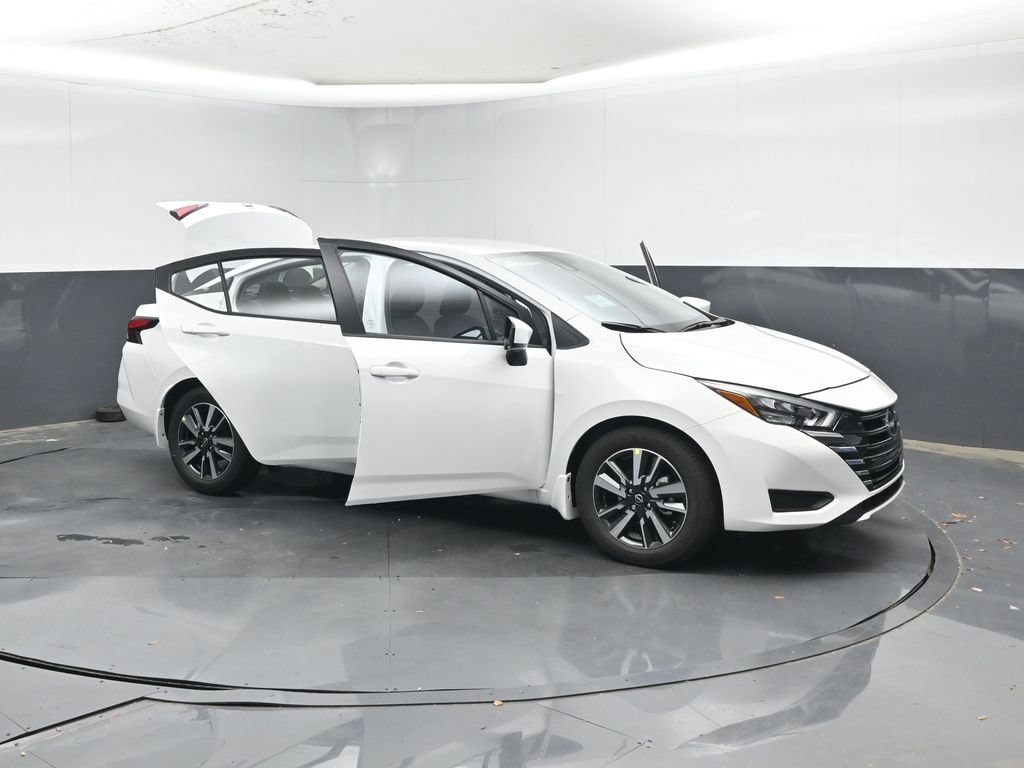 Used 2025 Nissan Versa SV w/ Trunk Package FWD image 32
