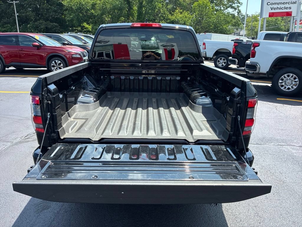 Certified 2023 Nissan Frontier SV w/ Tow Package AWD/4WD image 13