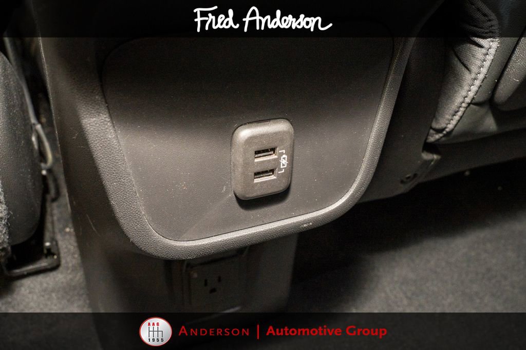 Used 2023 GMC Terrain SLT AWD/4WD image 8