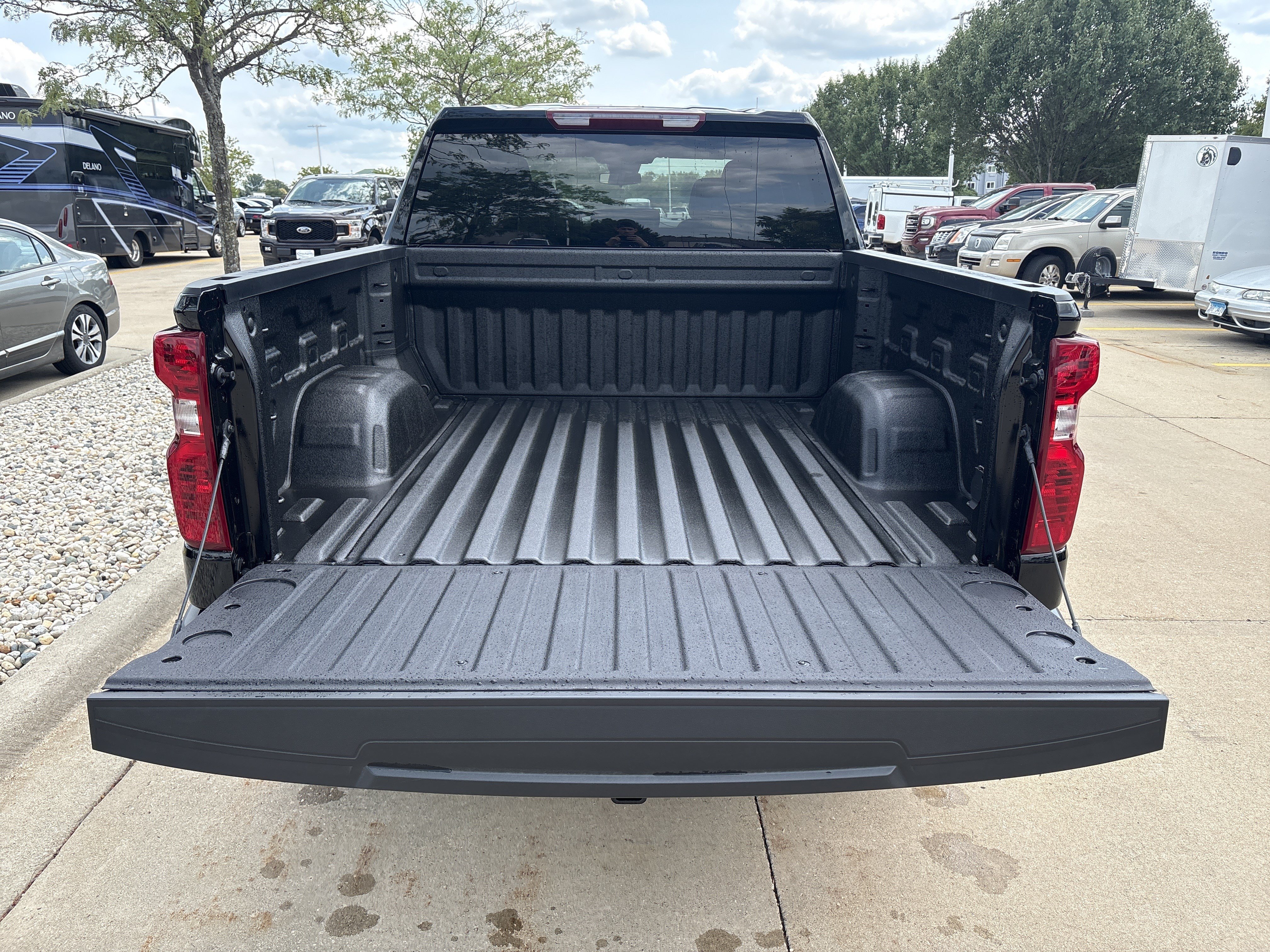 New 2026 Chevrolet Silverado 1500 Custom w/ Turbomax Blackout Package AWD/4WD image 13