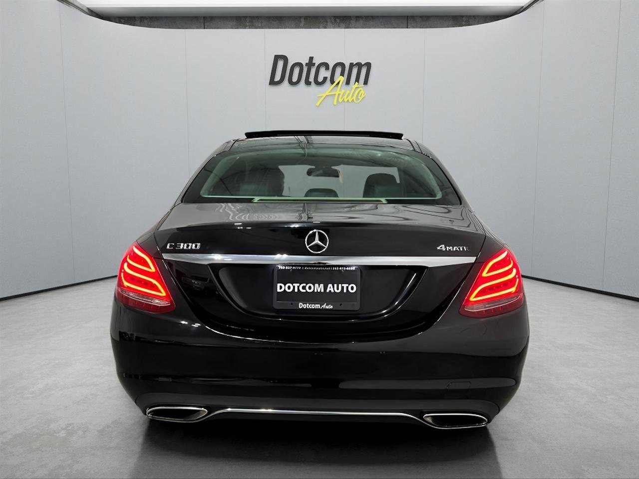 Used 2015 Mercedes-Benz C 300 4MATIC Sedan image 10