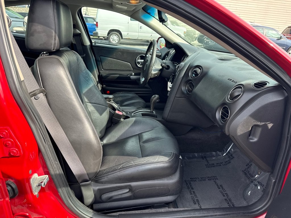 Used 2007 Pontiac Grand Prix GT w/ Sun And Sound Package FWD image 12
