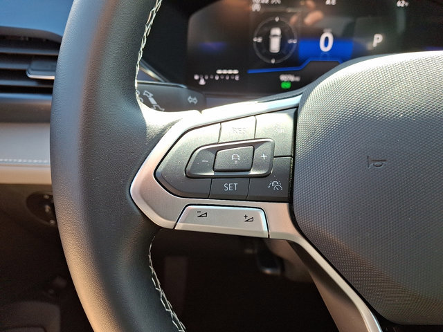 Used 2024 Volkswagen Taos SE AWD/4WD image 21