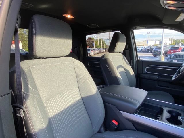 Used 2024 RAM 3500 Big Horn w/ Sport Appearance Package AWD/4WD image 22