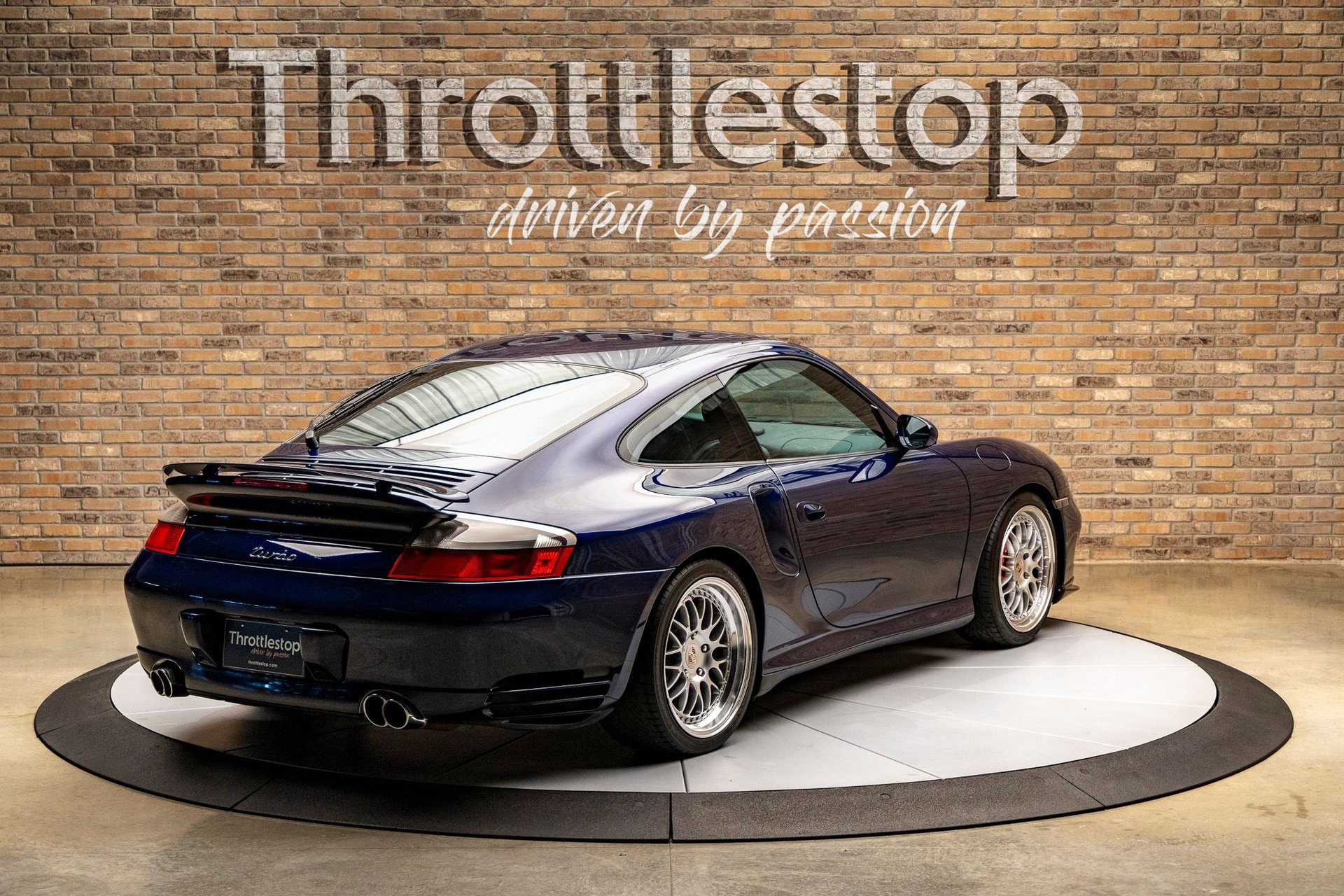 Used 2002 Porsche 911 Turbo image 7