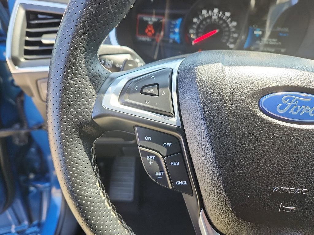 Used 2021 Ford Edge ST image 15