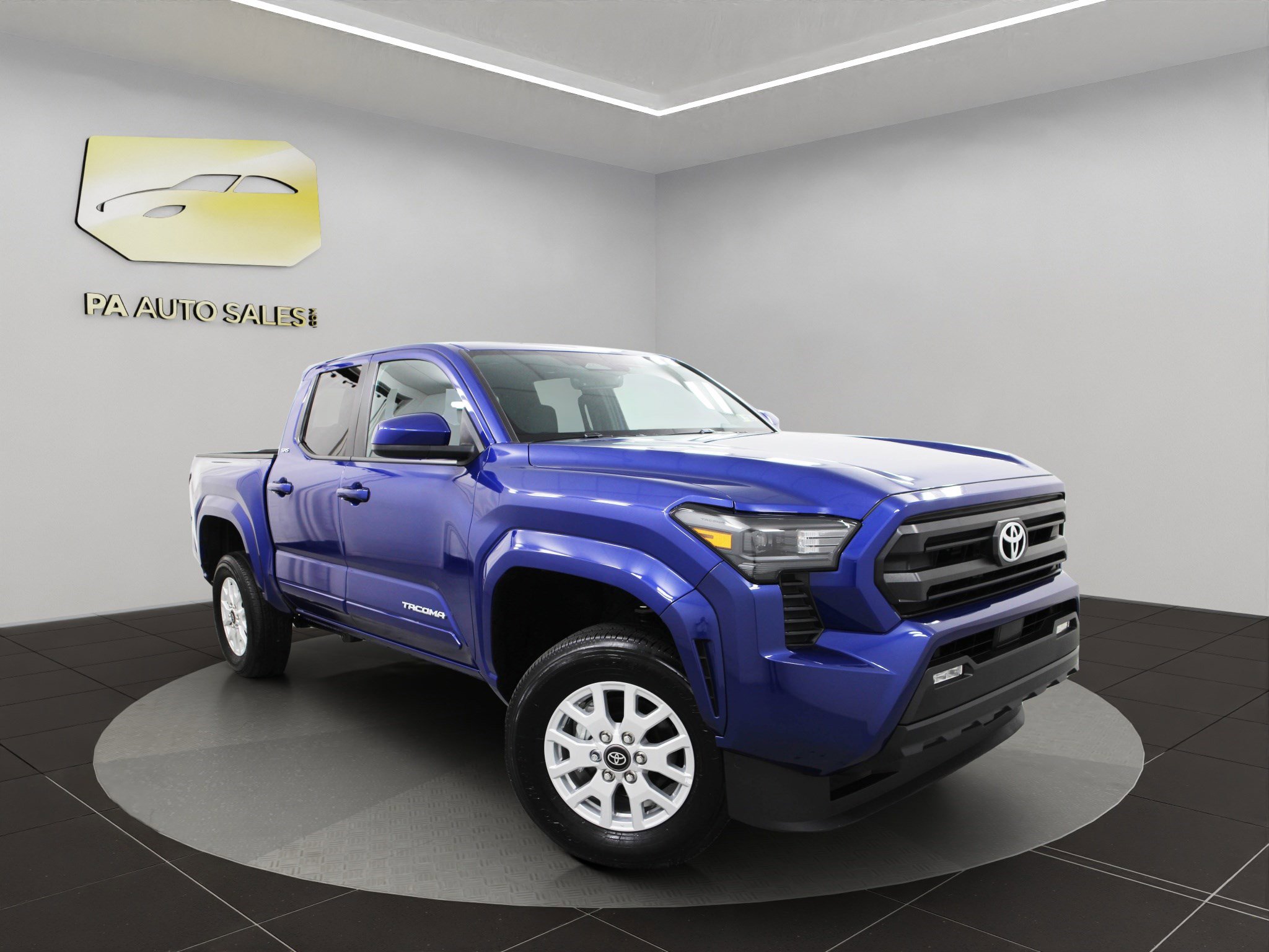 Used 2024 Toyota Tacoma TRD Off-Road image 1