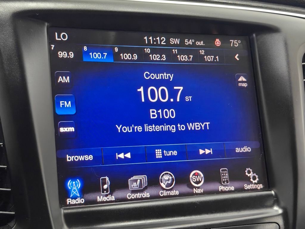 Used 2015 Chrysler 200 Limited w/ Comfort Group image 34