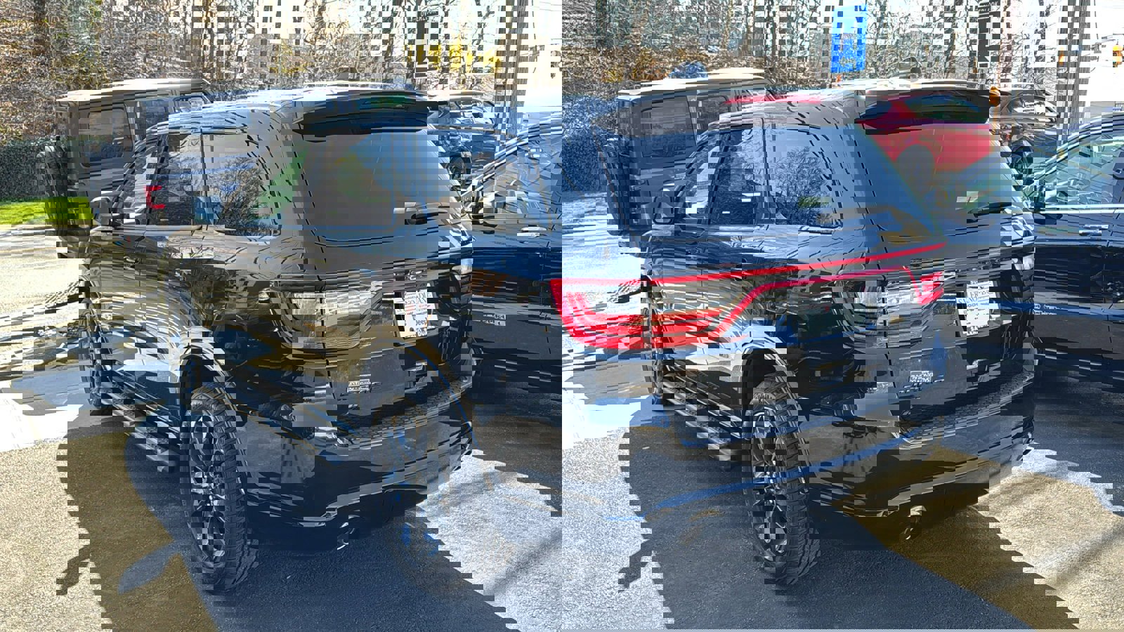 Certified 2022 Dodge Durango SXT w/ Blacktop Package image 4