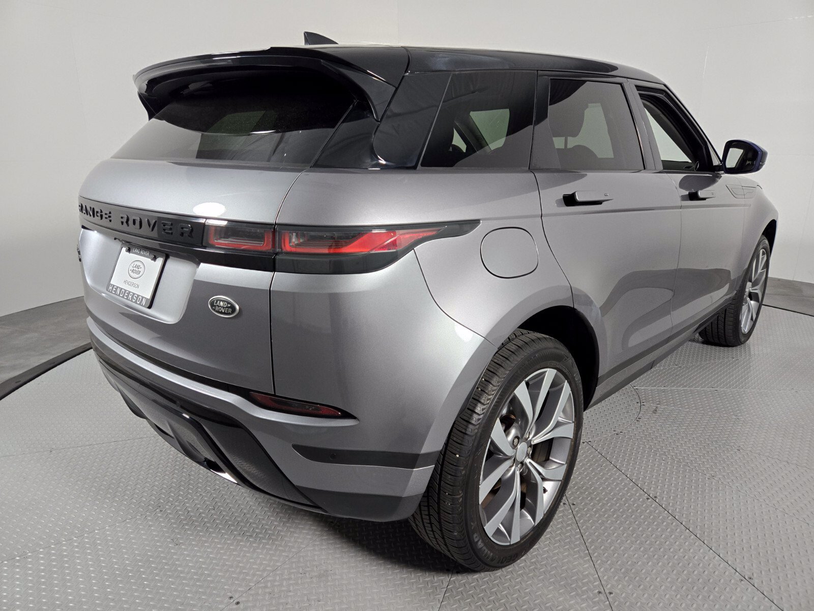 Used 2020 Land Rover Range Rover Evoque S AWD/4WD image 2